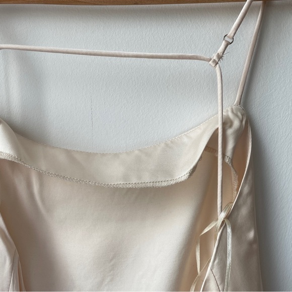NWT ASTR THE LABEL Pearl white camisole with open back and strappy details S - Picture 5 of 8